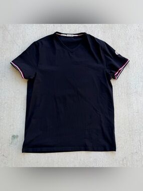 Moncler V Neck T Shirt Slim Fit Large Short Sleeve Black